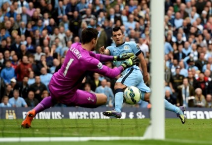 Lloris saves Aguero penalty